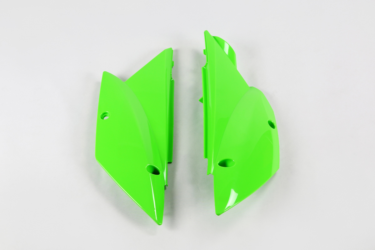 Side Panels green for Kawasaki KLX 110 (2010-25) - REPLICA PLASTICS - KA04717-026 - Ufo Plast