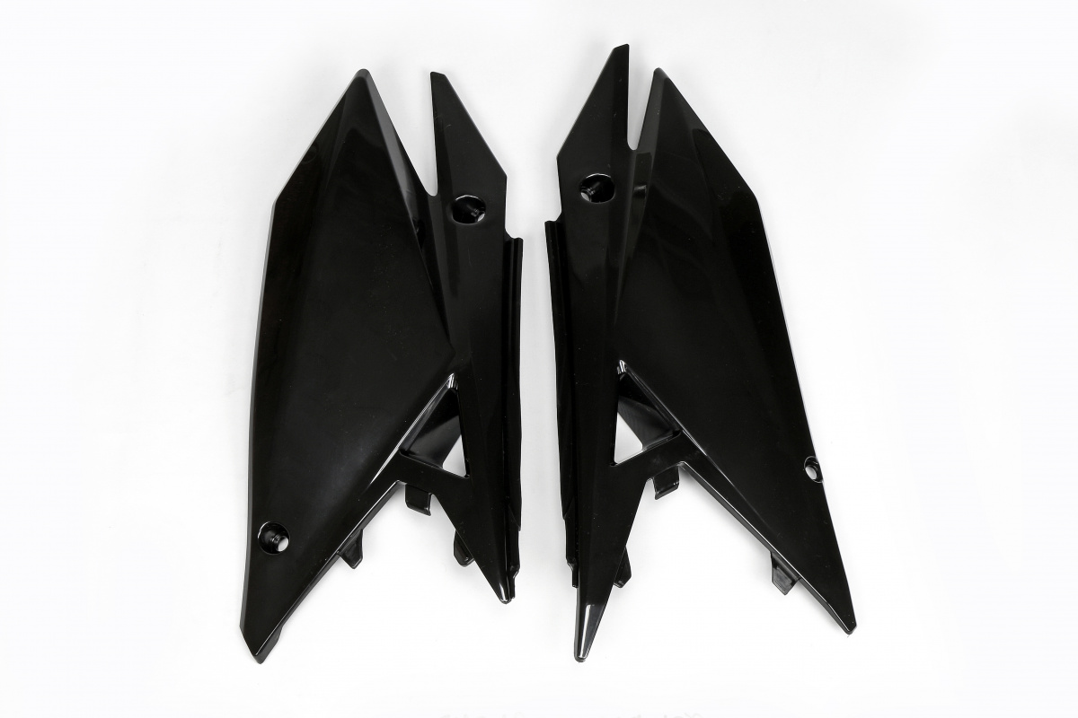 Side Panels black for Suzuki RMZ 250 (2019-25) - RMZ 450 (2018-25) - REPLICA PLASTICS - SU04942-001 - Ufo Plast