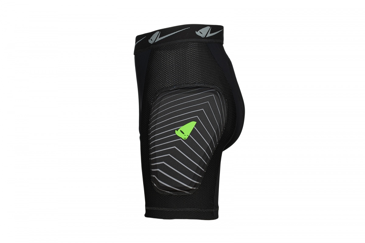 Motocross padded shorts Atrax with lateral and back protection black - PROTECTION - PI02421-K - UFO Plast