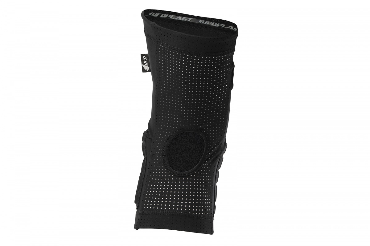 M33 mountain bike knee guards - Kneepads - KS05003-K - UFO Plast